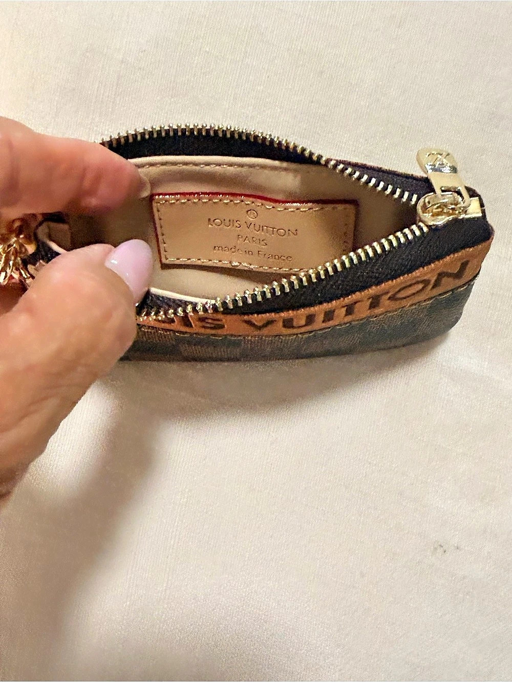 Cutest Little change purse - Picture 3 of 3
